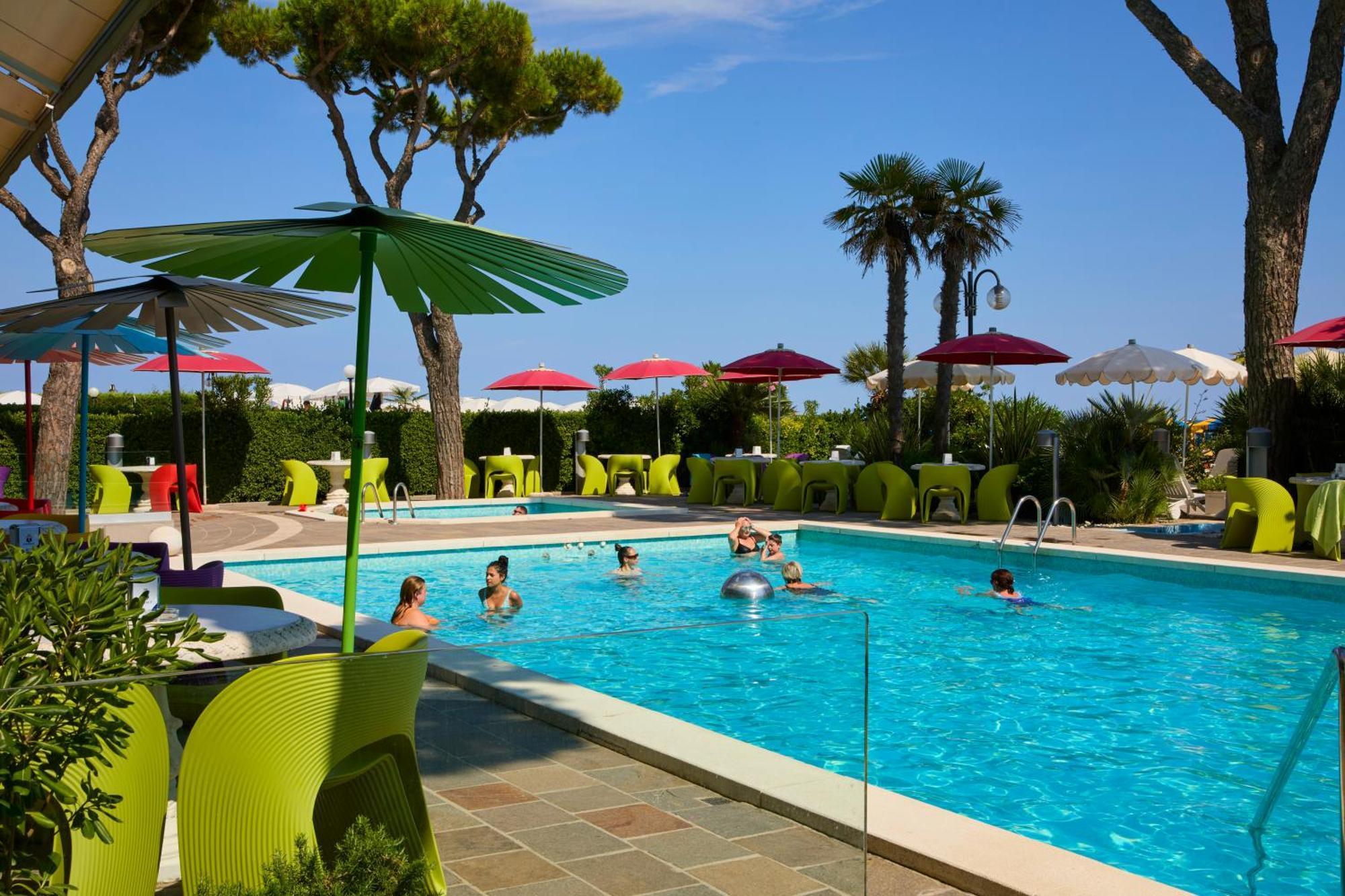 Termini Beach Hotel & Suites Lido di Jesolo Ngoại thất bức ảnh