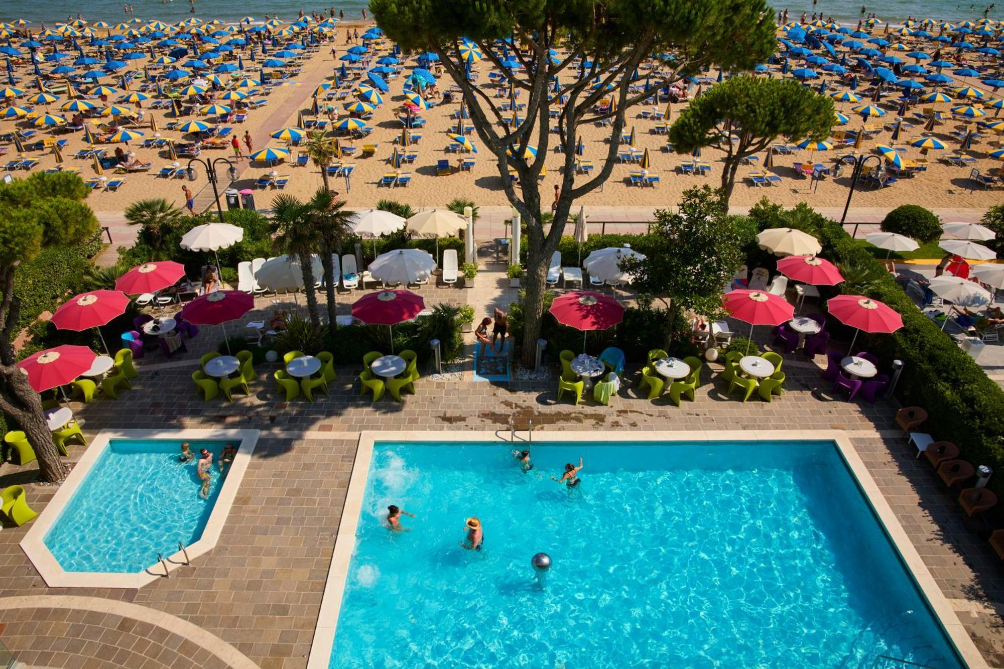 Termini Beach Hotel & Suites Lido di Jesolo Ngoại thất bức ảnh