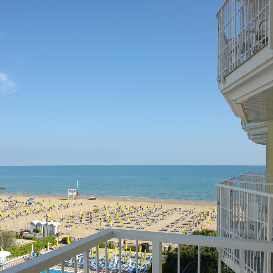 Termini Beach Hotel & Suites Lido di Jesolo Ngoại thất bức ảnh